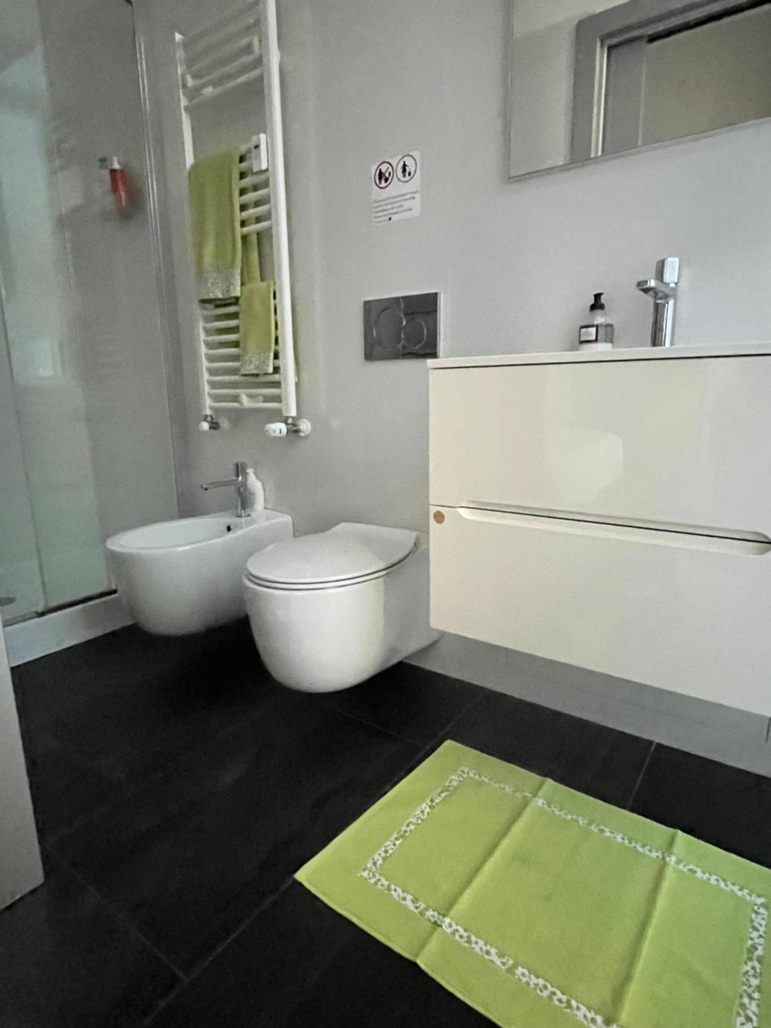 Bellissima Con Bagno Privato Citylife - Sempione Homestay Milan